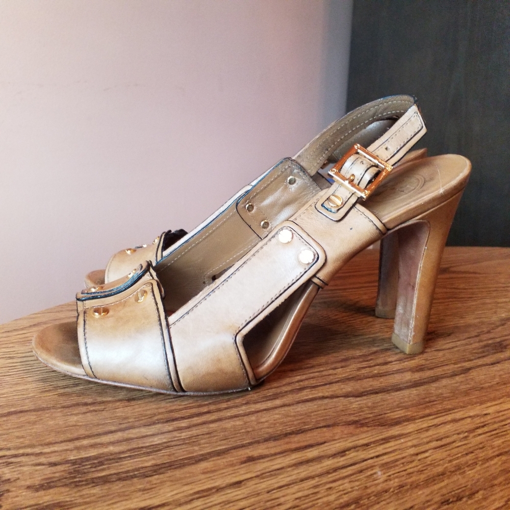 Tory Burch Naomi sling back tan leather peep toe pumps 9.5